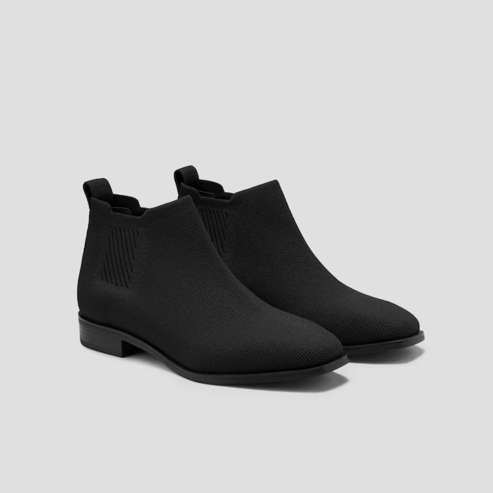 VIVAIA Black Square Toe Chelsea Booties Sz40.5